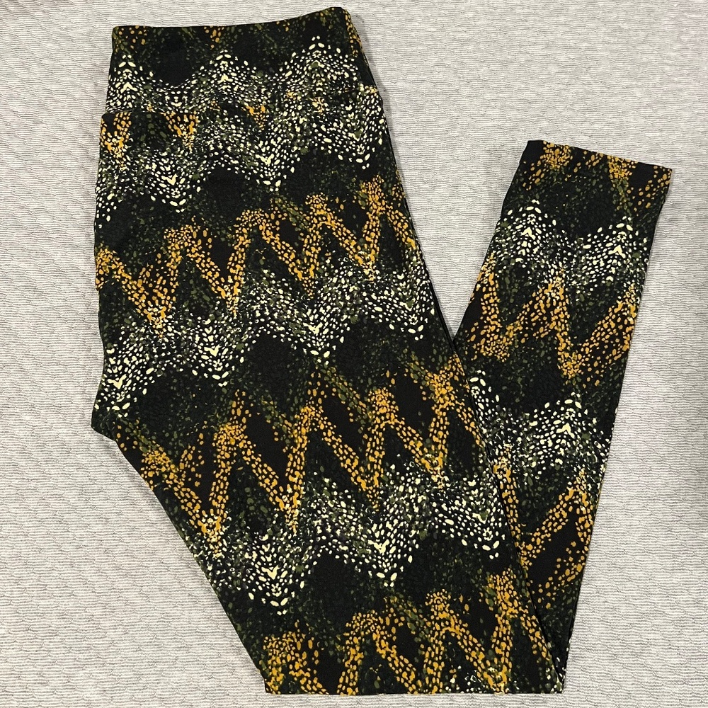 LuLaRoe TC Leggings - NWOT - green, yellow dotted pattern